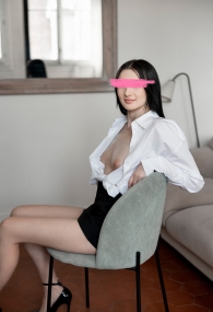 Anya, 75016