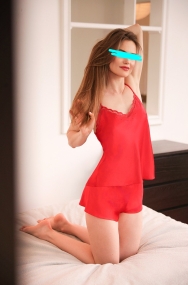 Milana, 75017